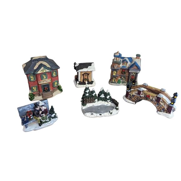 Christmas Village Set - 6 Pieces - Picture 1 of 12